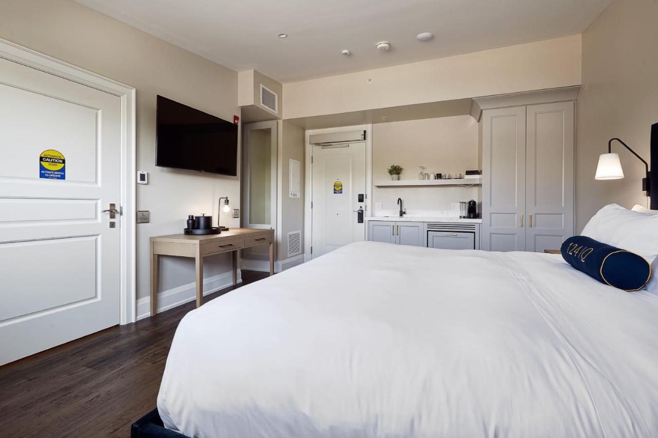 124 On Queen Hotel & Spa Niagara-on-the-Lake Eksteriør bilde A room at the Hotel Casa 900