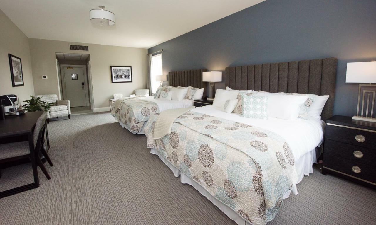 124 On Queen Hotel & Spa Niagara-on-the-Lake Eksteriør bilde A guest room at the Hotel Vermont