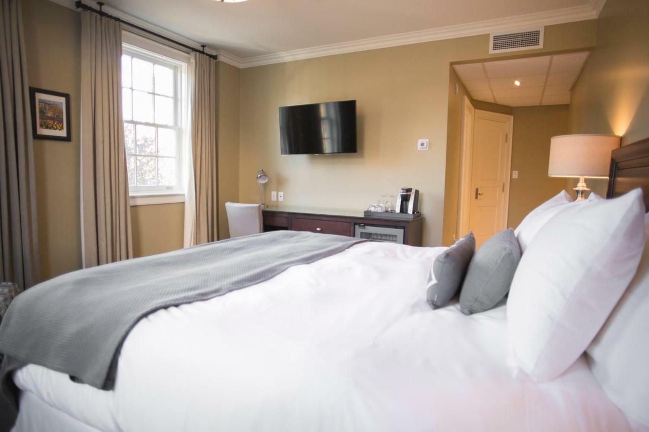 124 On Queen Hotel & Spa Niagara-on-the-Lake Eksteriør bilde A room at the Inn at 97W